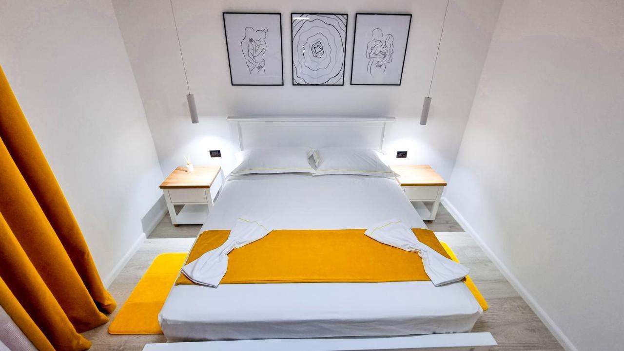 'The Yellow' Condo Berat Extérieur photo